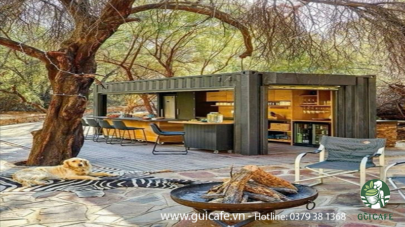 Quán cà phê container theo phong cách sân vườn
